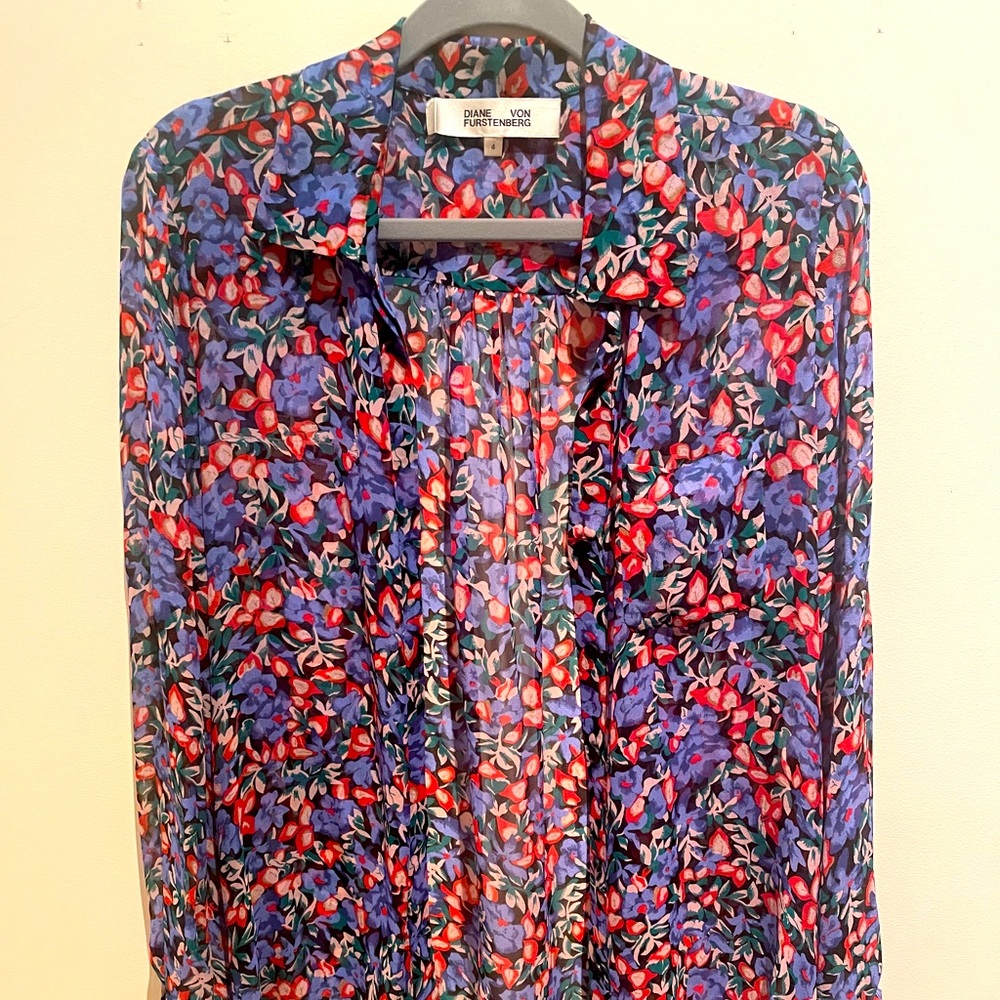 Diane Von Furstenburg Silk floral shirt
